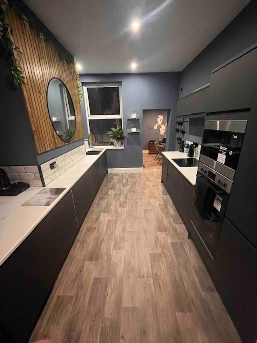 Modern 5 Bedroom Terraced Luxurious House Colwyn Bay Exteriör bild