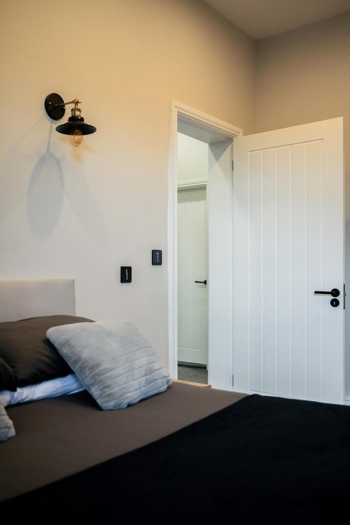 Modern 5 Bedroom Terraced Luxurious House Colwyn Bay Exteriör bild