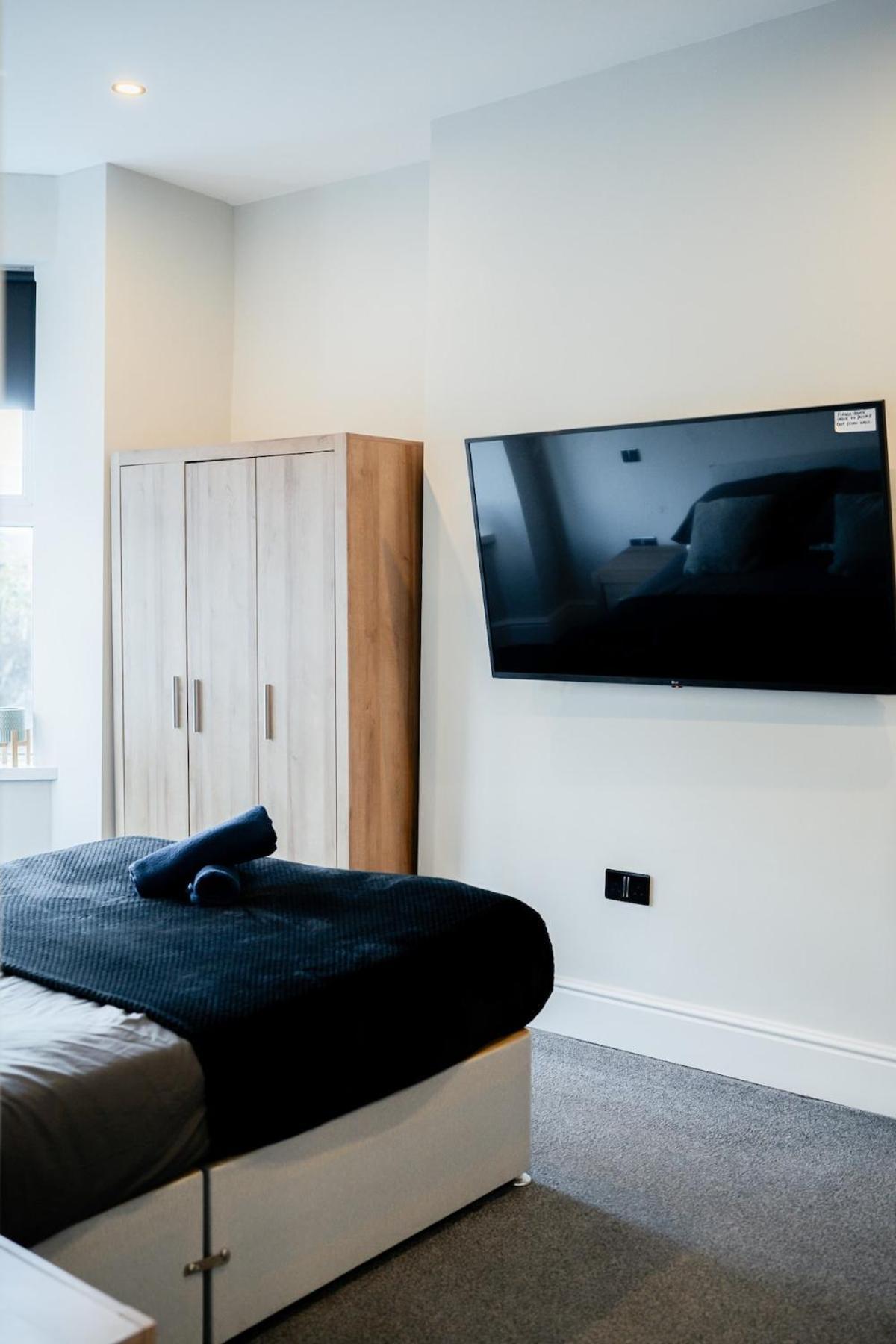 Modern 5 Bedroom Terraced Luxurious House Colwyn Bay Exteriör bild
